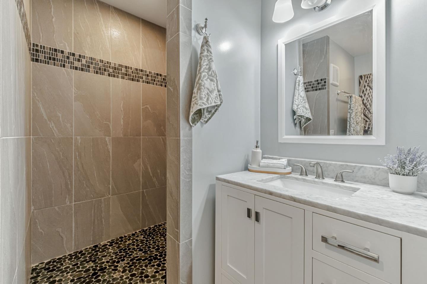 Detail Gallery Image 33 of 44 For 200 View Rd, Felton,  CA 95018 - 4 Beds | 2/1 Baths