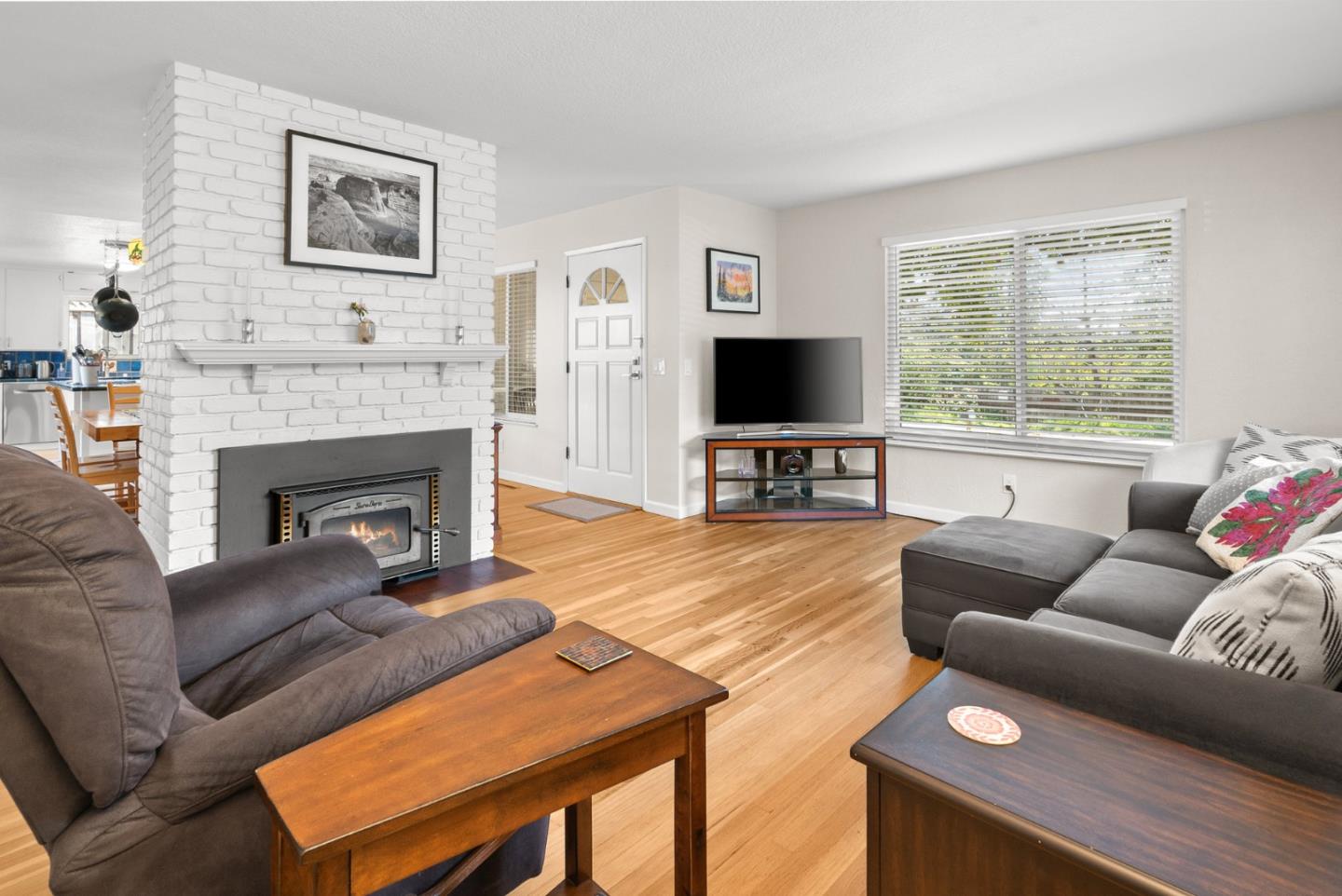 Detail Gallery Image 15 of 56 For 2975 Mattison Ln, Santa Cruz,  CA 95065 - 3 Beds | 2 Baths