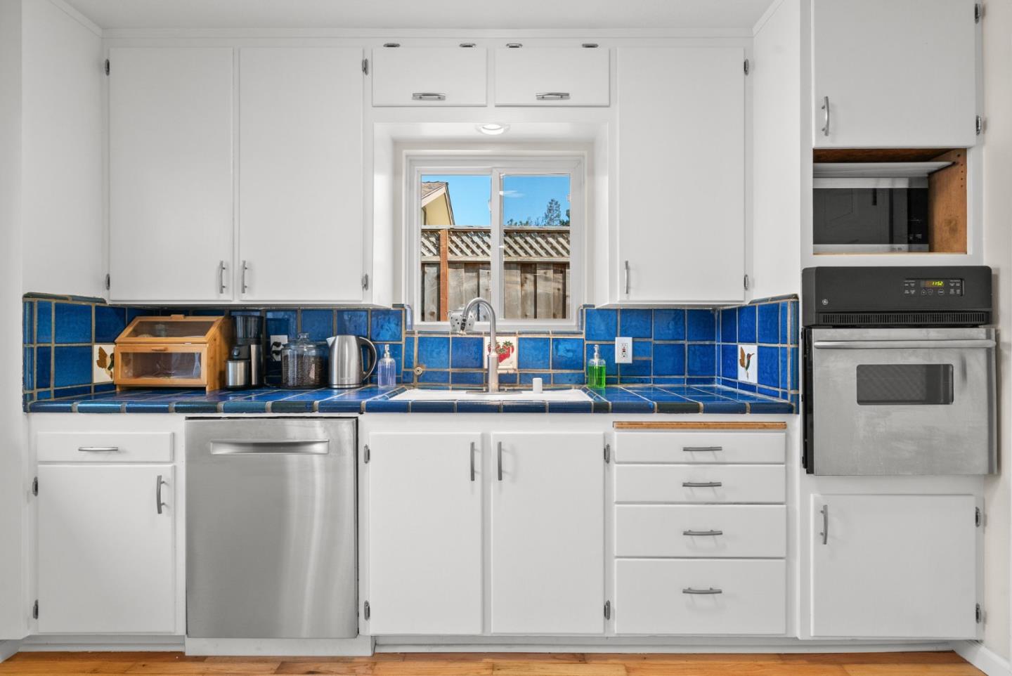 Detail Gallery Image 23 of 56 For 2975 Mattison Ln, Santa Cruz,  CA 95065 - 3 Beds | 2 Baths