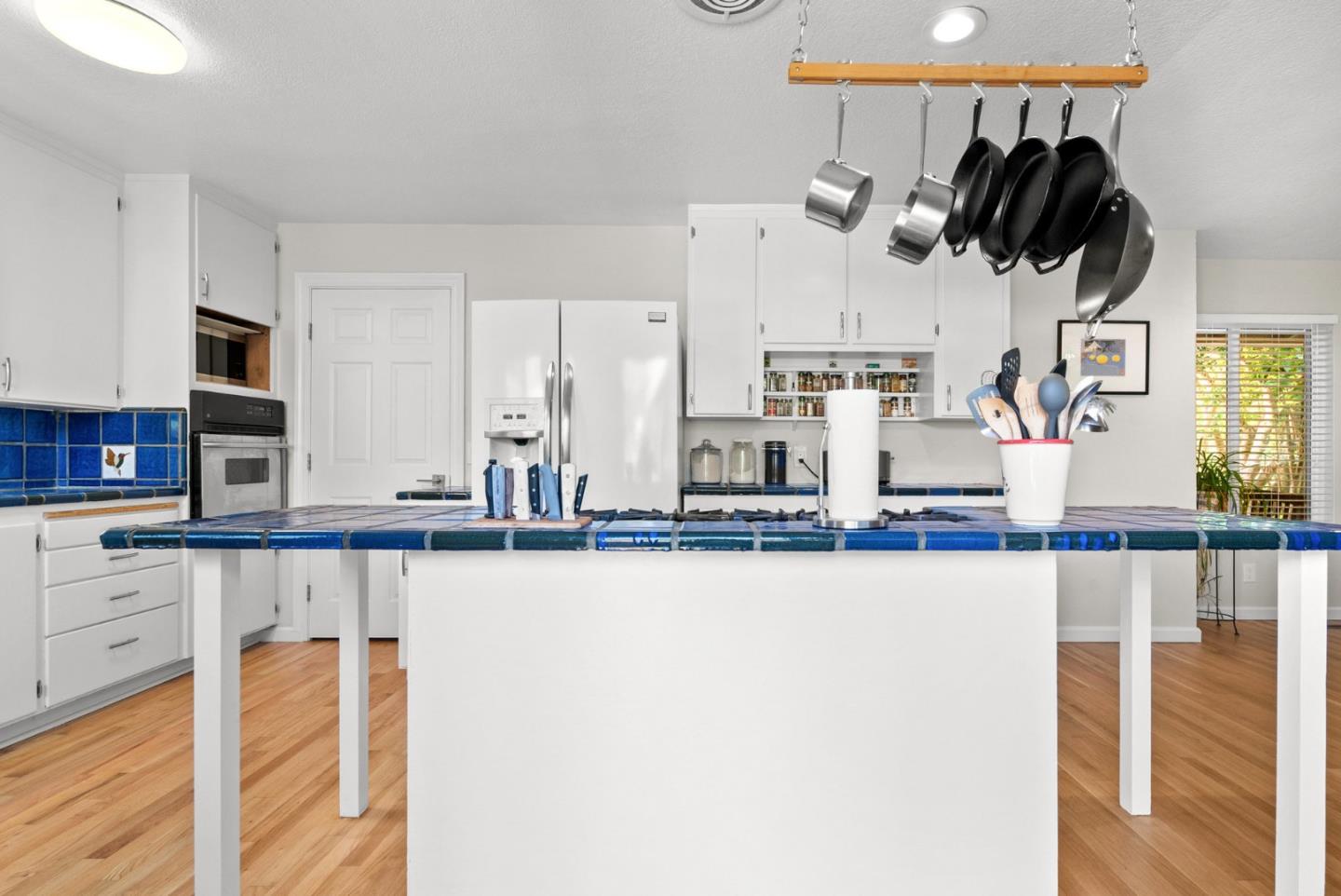Detail Gallery Image 26 of 56 For 2975 Mattison Ln, Santa Cruz,  CA 95065 - 3 Beds | 2 Baths