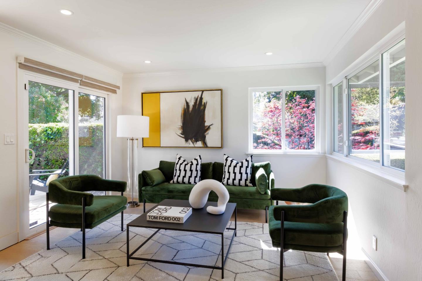 Detail Gallery Image 6 of 23 For 295 Bay Rd, Menlo Park,  CA 94025 - 4 Beds | 2/1 Baths