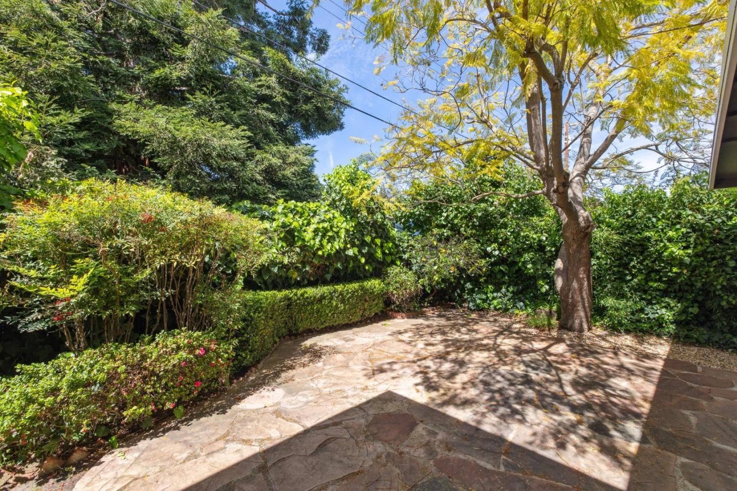 Detail Gallery Image 61 of 65 For 342 Carolina Ln, Palo Alto,  CA 94306 - 5 Beds | 2/1 Baths