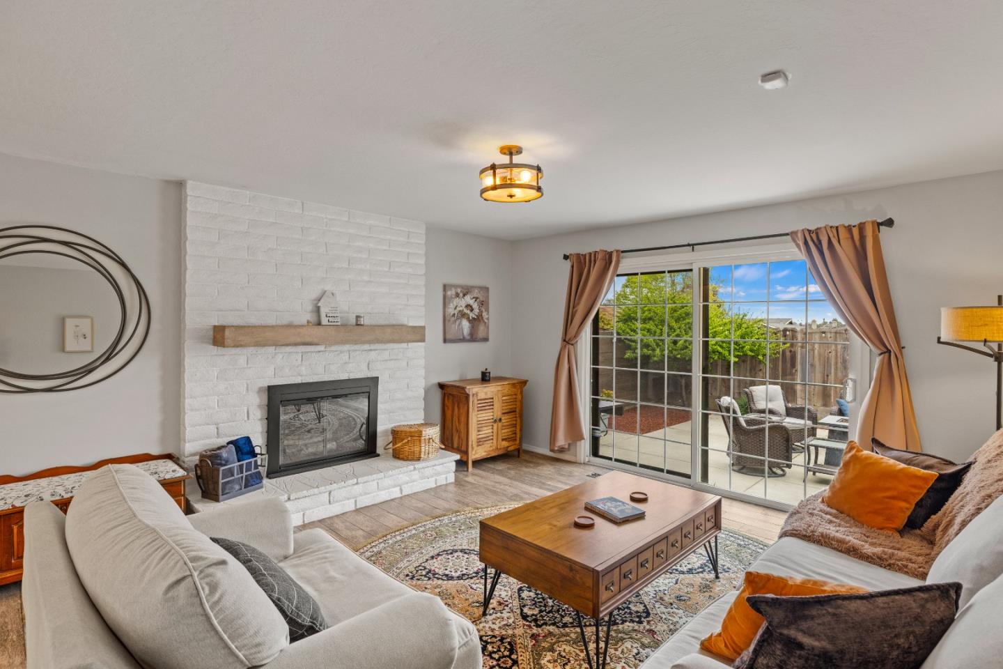 Detail Gallery Image 19 of 50 For 1566 Los Altos Way, Salinas,  CA 93906 - 3 Beds | 2 Baths