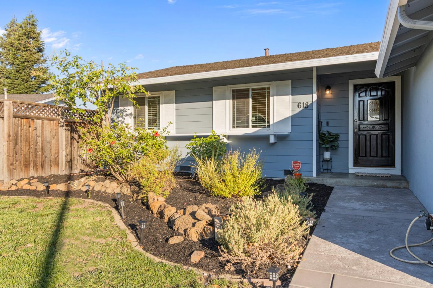 Detail Gallery Image 3 of 48 For 618 Azule Ave, San Jose,  CA 95123 - 3 Beds | 2 Baths