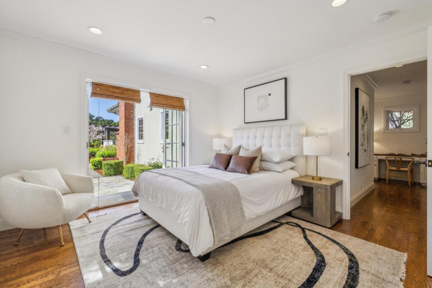 Detail Gallery Image 24 of 43 For 748 Jacaranda Cir, Hillsborough,  CA 94010 - 5 Beds | 3/2 Baths