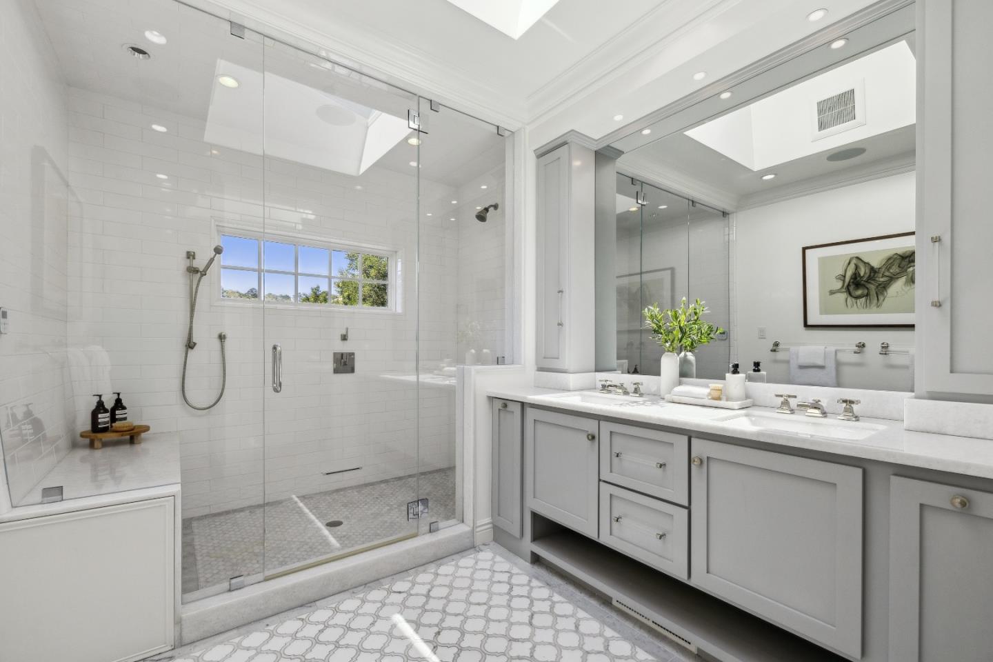 Detail Gallery Image 27 of 43 For 748 Jacaranda Cir, Hillsborough,  CA 94010 - 5 Beds | 3/2 Baths