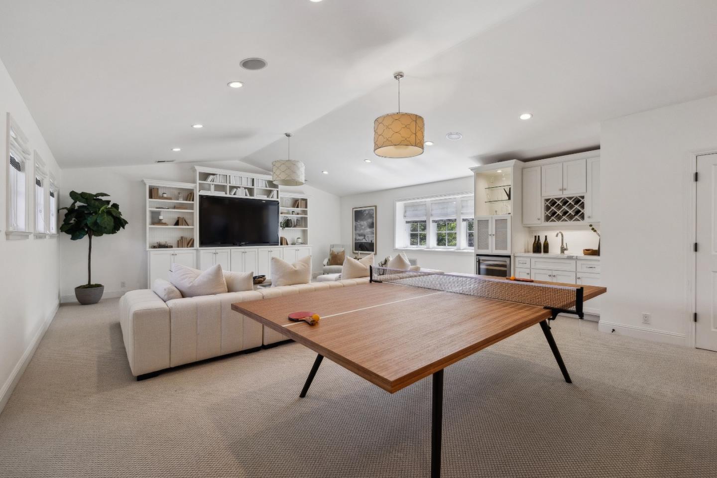 Detail Gallery Image 30 of 43 For 748 Jacaranda Cir, Hillsborough,  CA 94010 - 5 Beds | 3/2 Baths