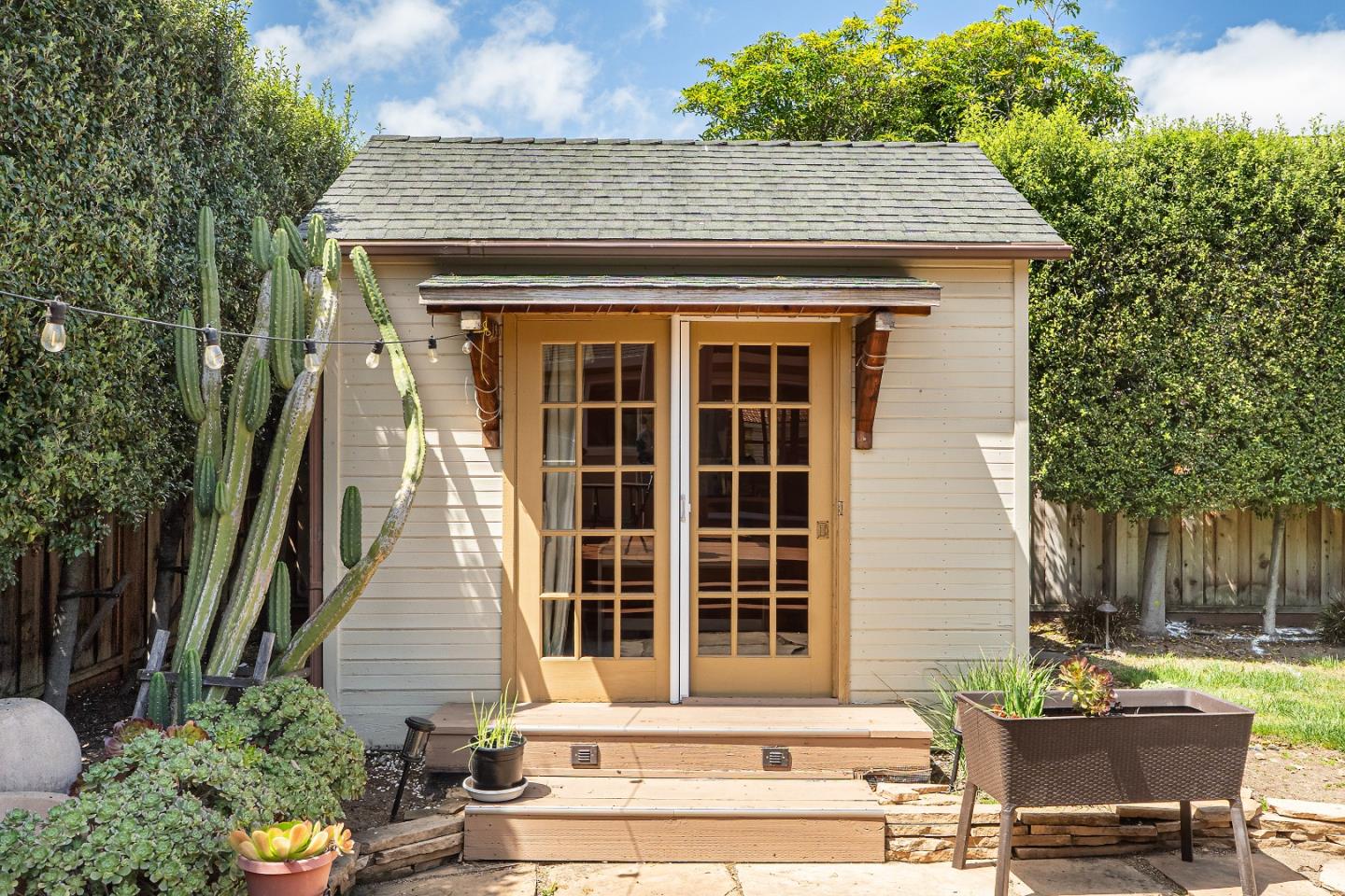 Detail Gallery Image 20 of 48 For 49 E 38th Ave, San Mateo,  CA 94403 - 3 Beds | 2 Baths