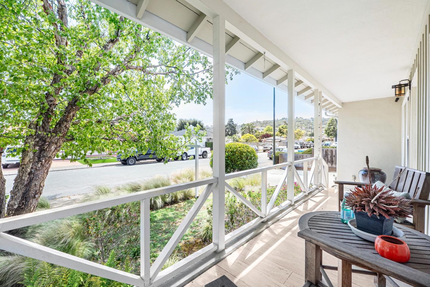 Detail Gallery Image 7 of 48 For 49 E 38th Ave, San Mateo,  CA 94403 - 3 Beds | 2 Baths
