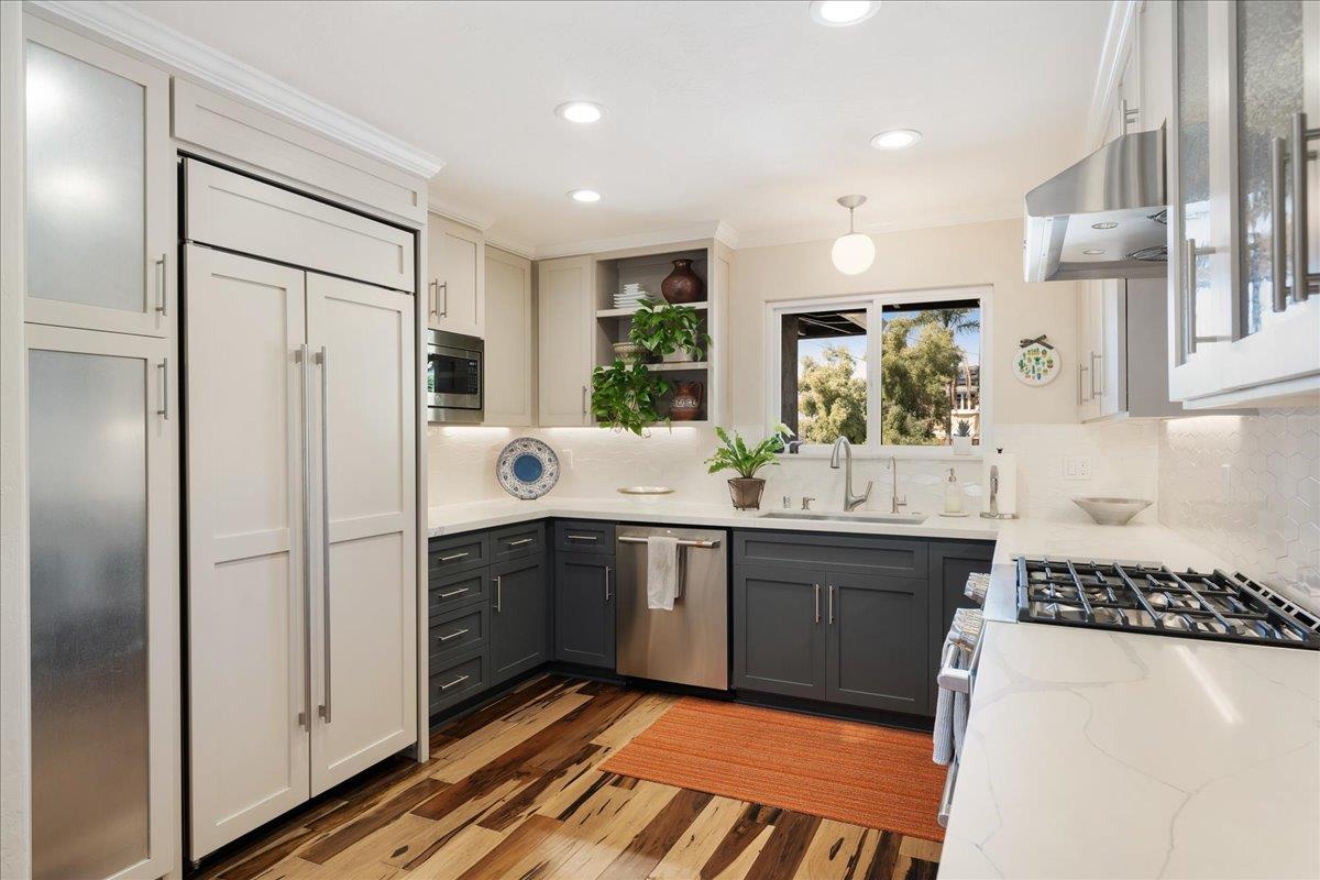 Detail Gallery Image 10 of 33 For 118 Miramonte Dr, Santa Cruz,  CA 95065 - 3 Beds | 2 Baths