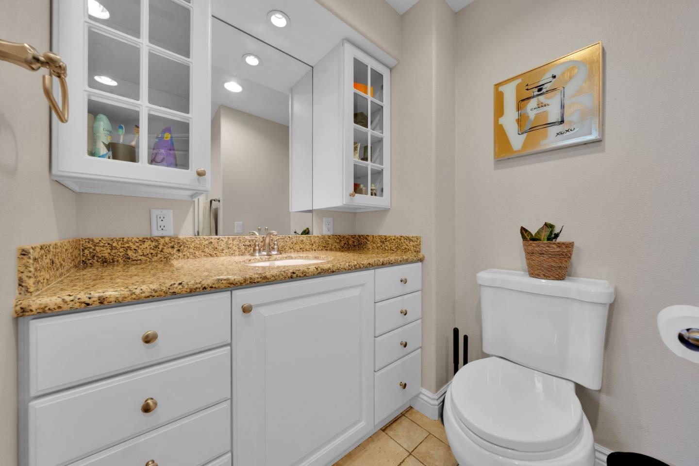 Detail Gallery Image 24 of 59 For 1418 Bradley Ct, San Mateo,  CA 94401 - 3 Beds | 2 Baths