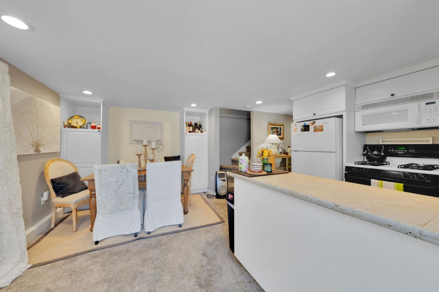 Detail Gallery Image 30 of 59 For 1418 Bradley Ct, San Mateo,  CA 94401 - 3 Beds | 2 Baths