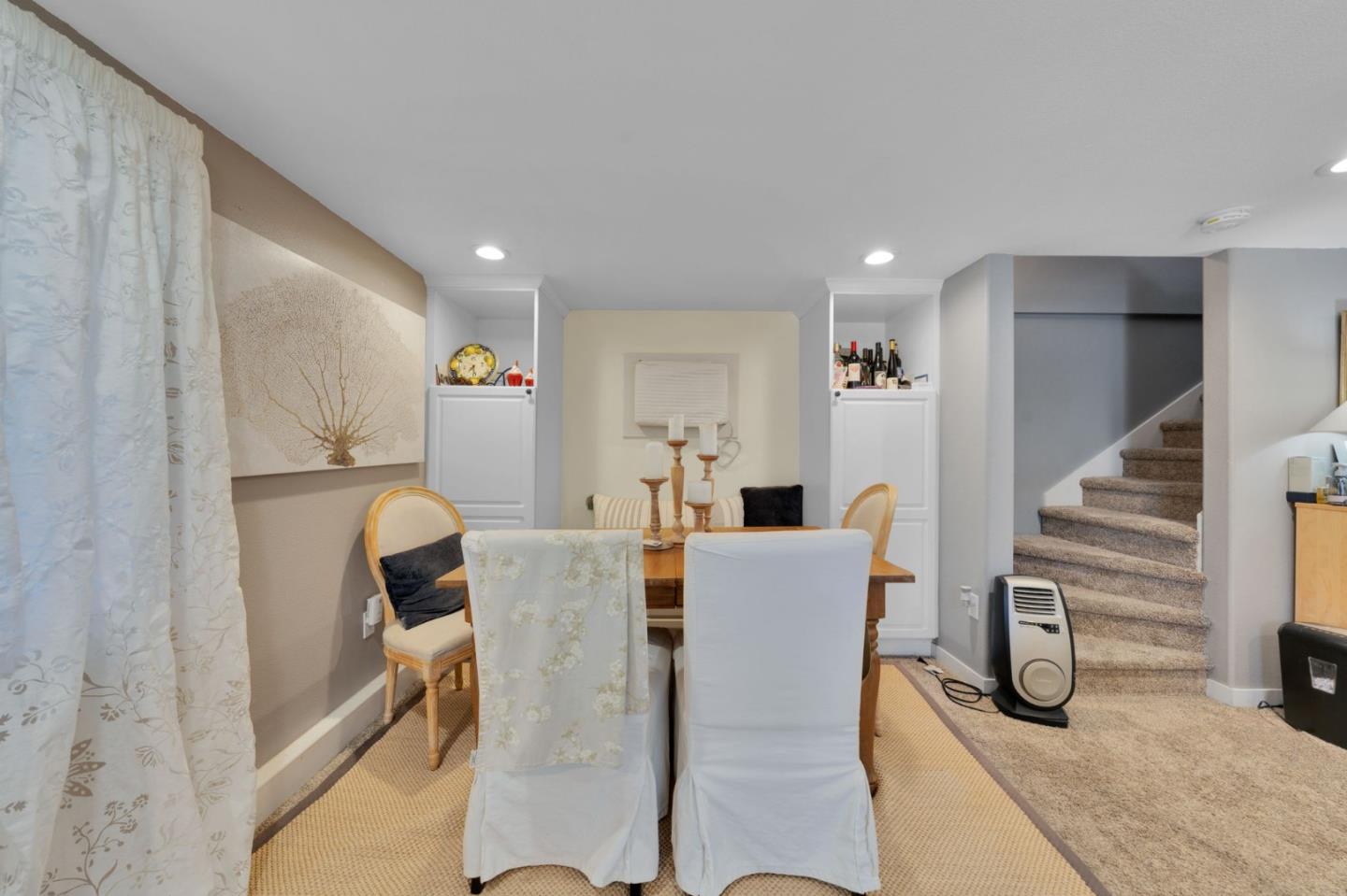 Detail Gallery Image 31 of 59 For 1418 Bradley Ct, San Mateo,  CA 94401 - 3 Beds | 2 Baths