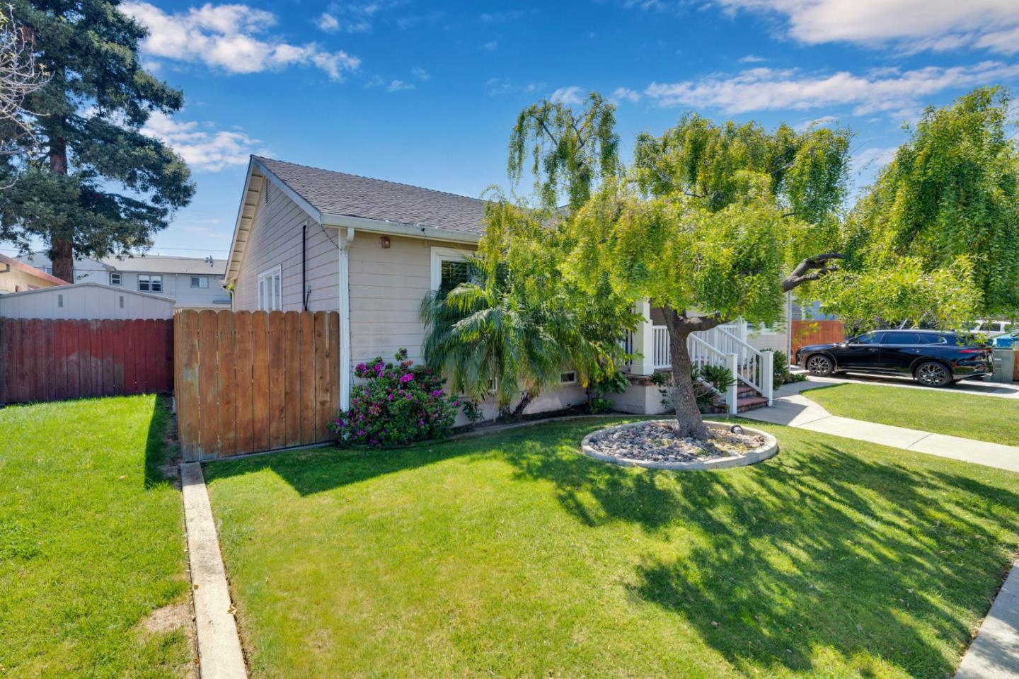 Detail Gallery Image 50 of 59 For 1418 Bradley Ct, San Mateo,  CA 94401 - 3 Beds | 2 Baths