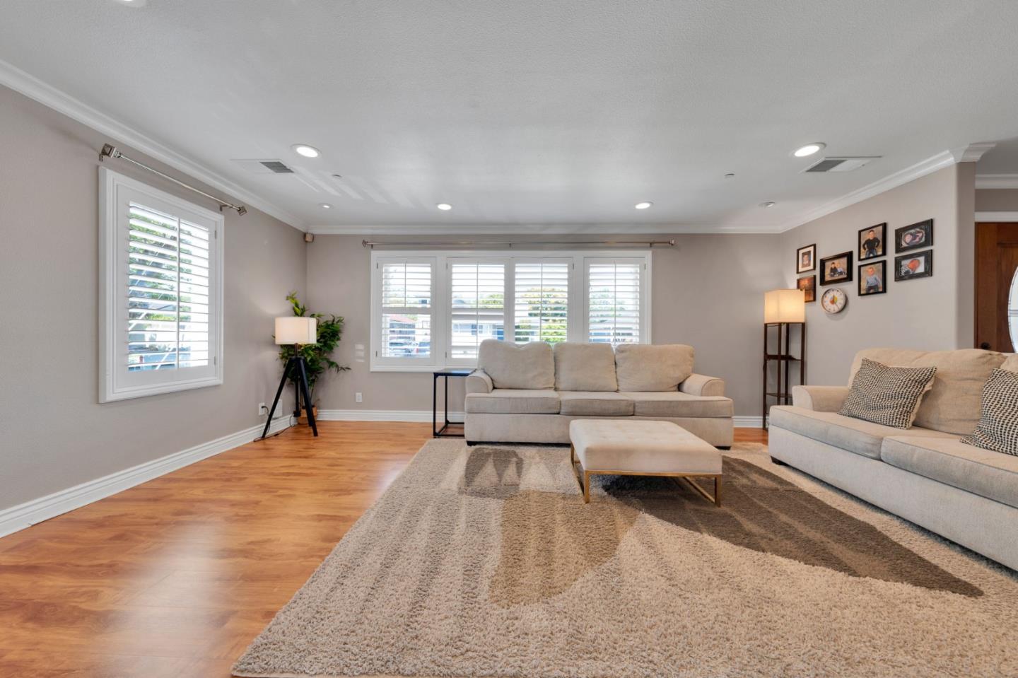 Detail Gallery Image 8 of 59 For 1418 Bradley Ct, San Mateo,  CA 94401 - 3 Beds | 2 Baths