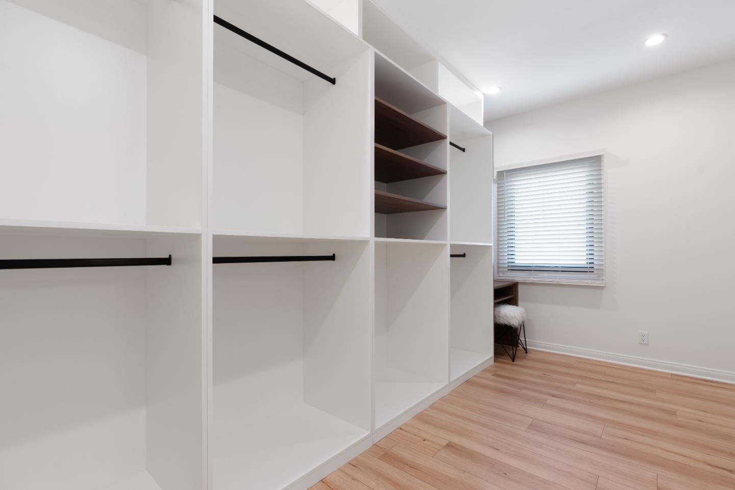 Detail Gallery Image 23 of 43 For 5558 Edgewood Pl, Los Angeles,  CA 90019 - 5 Beds | 7 Baths