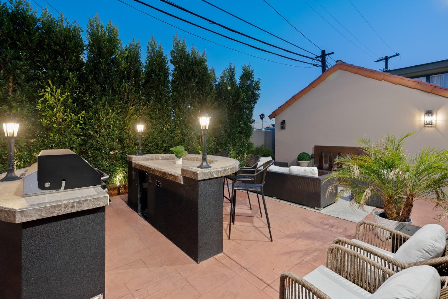 Detail Gallery Image 31 of 43 For 5558 Edgewood Pl, Los Angeles,  CA 90019 - 5 Beds | 7 Baths
