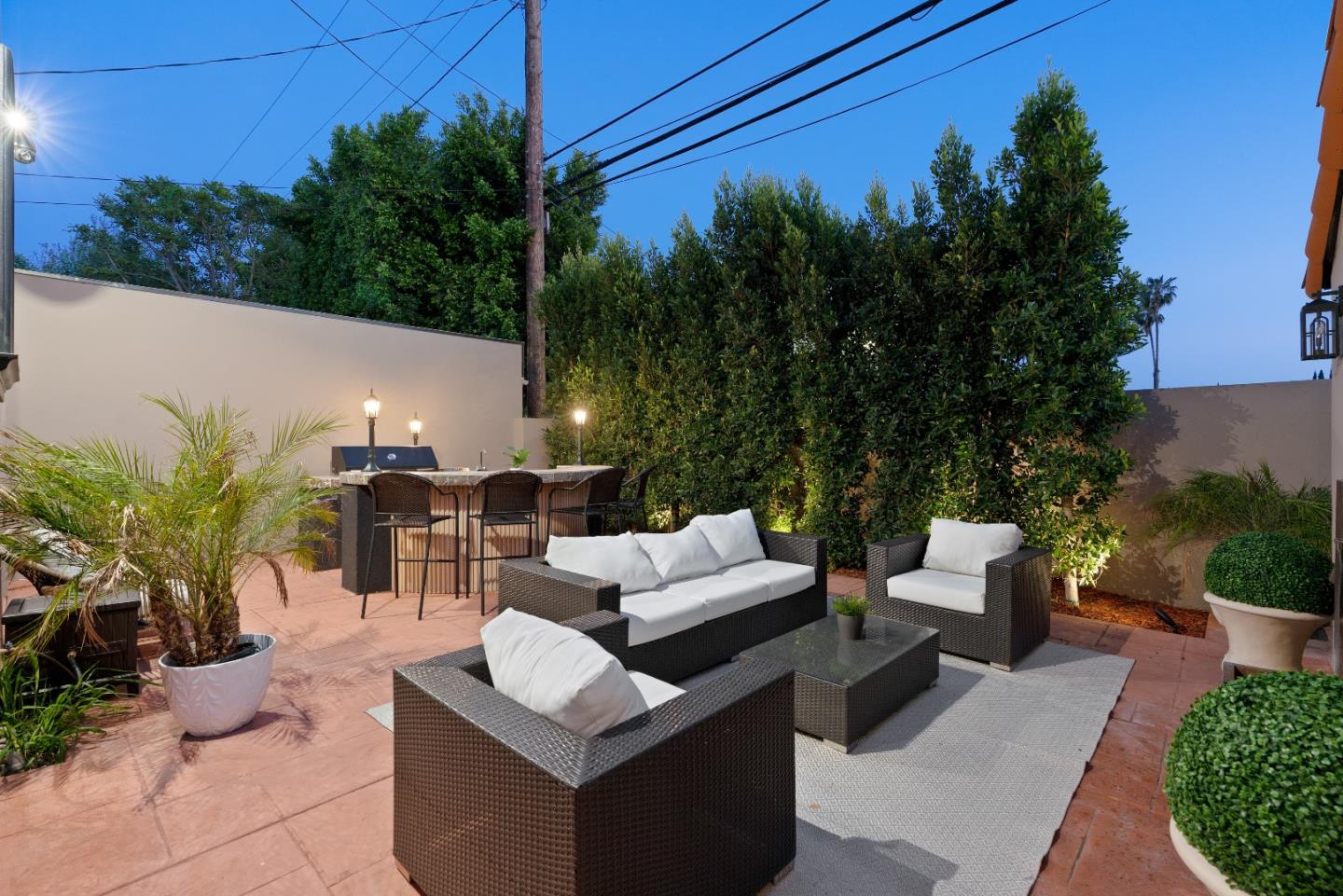Detail Gallery Image 36 of 43 For 5558 Edgewood Pl, Los Angeles,  CA 90019 - 5 Beds | 7 Baths