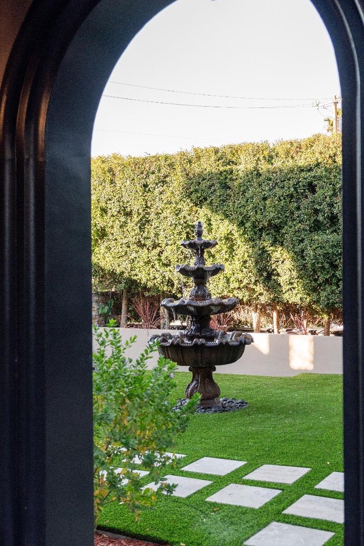 Detail Gallery Image 6 of 43 For 5558 Edgewood Pl, Los Angeles,  CA 90019 - 5 Beds | 7 Baths