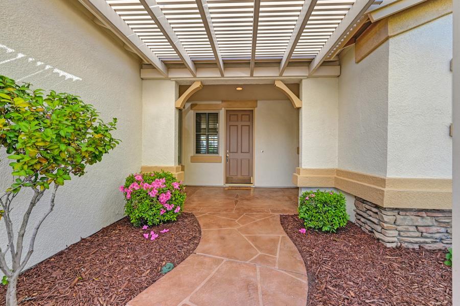 Detail Gallery Image 8 of 45 For 1817 Barn Valley Ln, Lincoln,  CA 95648 - 2 Beds | 2 Baths