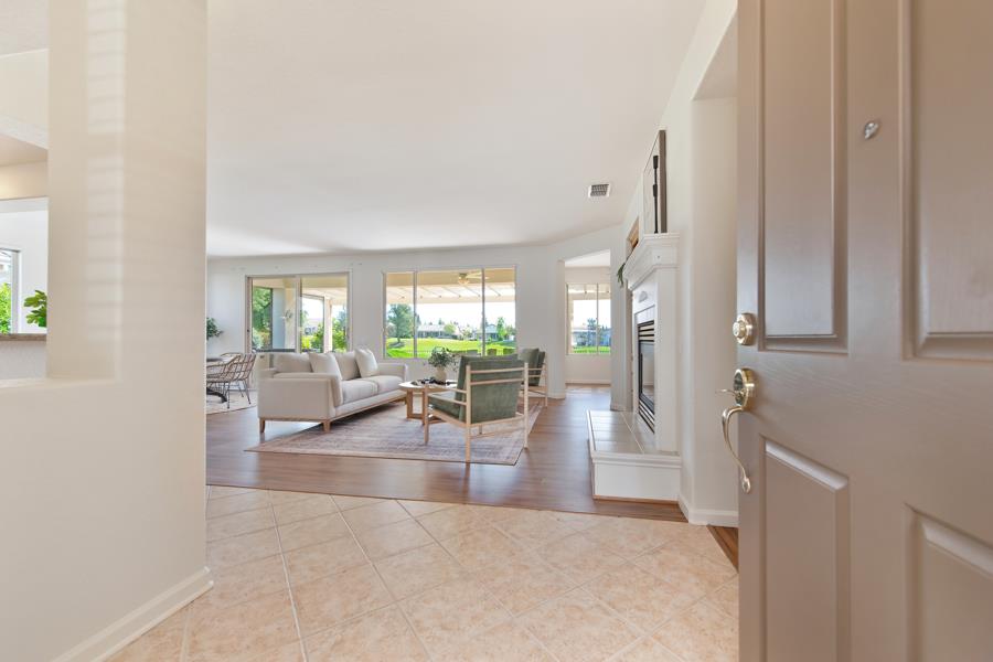 Detail Gallery Image 9 of 45 For 1817 Barn Valley Ln, Lincoln,  CA 95648 - 2 Beds | 2 Baths