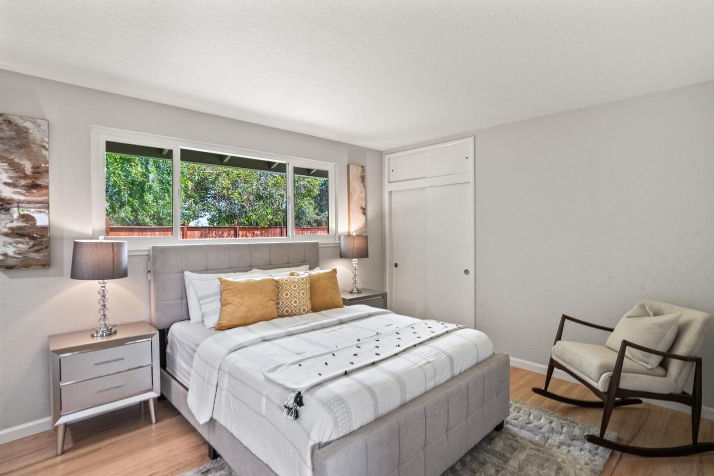 Detail Gallery Image 17 of 27 For 975 Durlane Ct, Sunnyvale,  CA 94087 - 4 Beds | 2 Baths