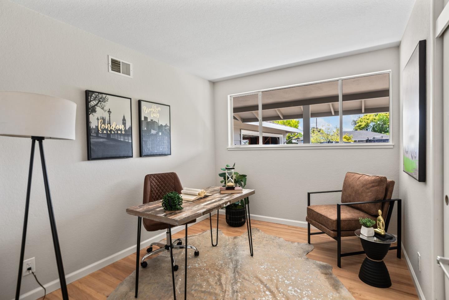 Detail Gallery Image 22 of 27 For 975 Durlane Ct, Sunnyvale,  CA 94087 - 4 Beds | 2 Baths