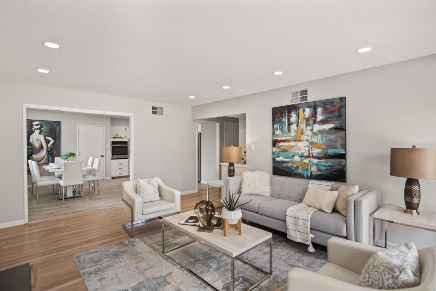 Detail Gallery Image 7 of 27 For 975 Durlane Ct, Sunnyvale,  CA 94087 - 4 Beds | 2 Baths