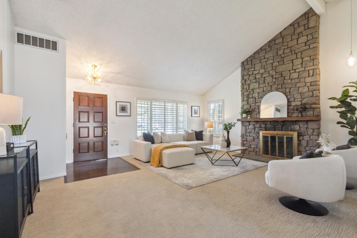 Detail Gallery Image 10 of 62 For 4060 Gion Ave, San Jose,  CA 95127 - 3 Beds | 2 Baths