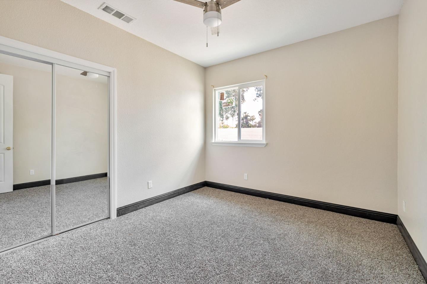 Detail Gallery Image 23 of 37 For 1072 Burkett Ave, Stockton,  CA 95205 - 4 Beds | 2 Baths