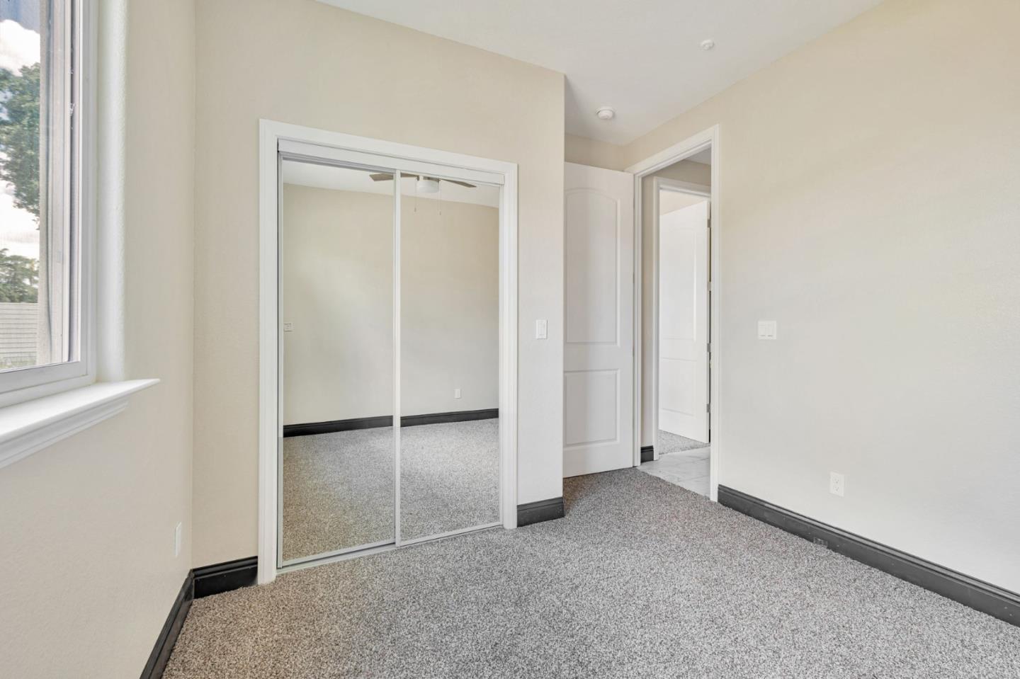 Detail Gallery Image 25 of 37 For 1072 Burkett Ave, Stockton,  CA 95205 - 4 Beds | 2 Baths