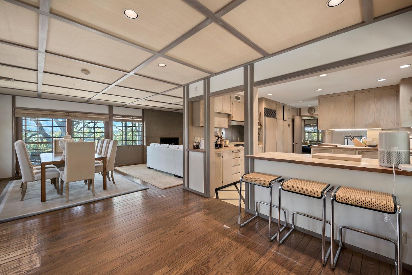 Detail Gallery Image 12 of 38 For 25 Toro Ct, Portola Valley,  CA 94028 - 3 Beds | 3 Baths