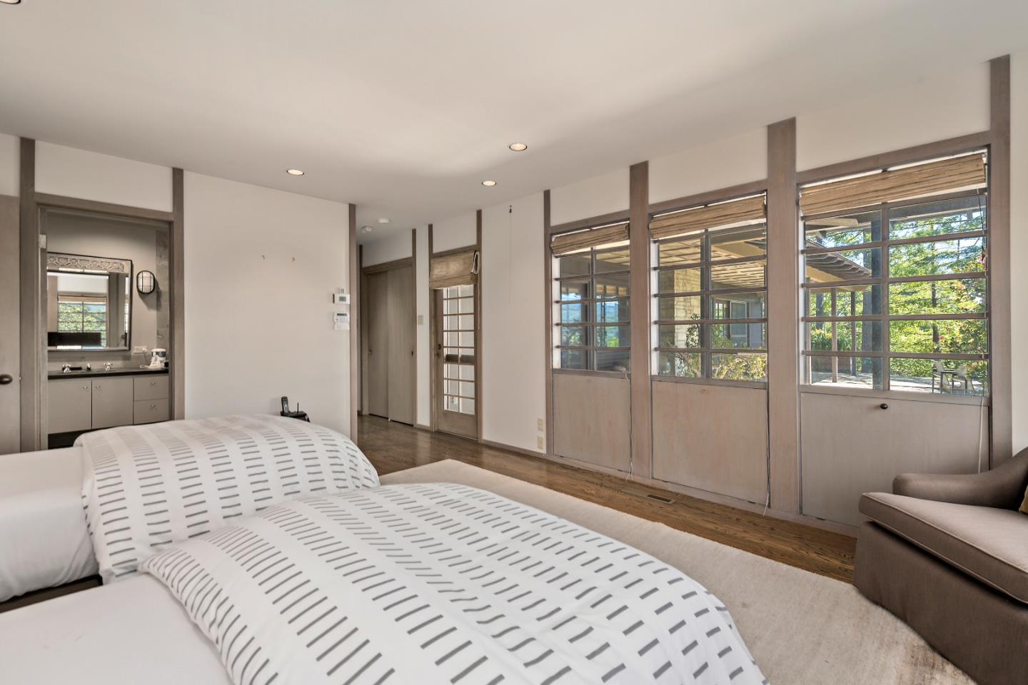 Detail Gallery Image 20 of 38 For 25 Toro Ct, Portola Valley,  CA 94028 - 3 Beds | 3 Baths