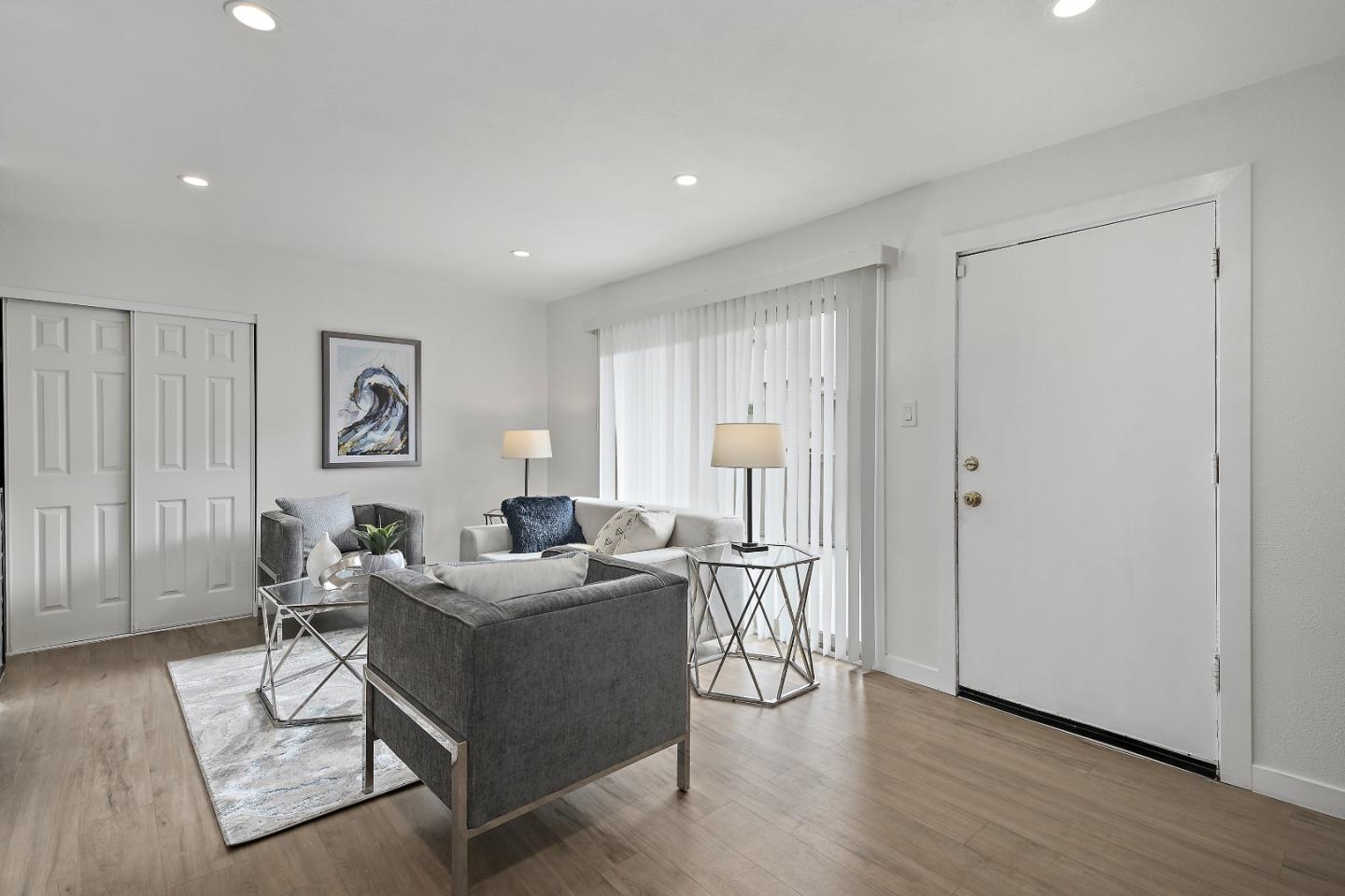 Detail Gallery Image 3 of 20 For 410 Auburn Way #19,  San Jose,  CA 95129 - 2 Beds | 1 Baths