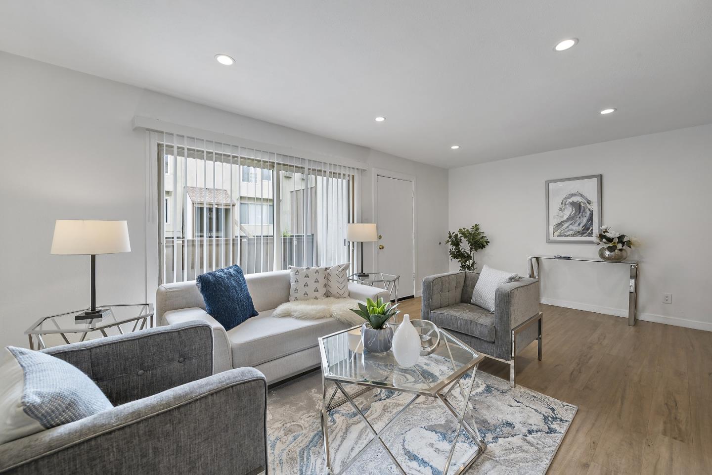 Detail Gallery Image 4 of 20 For 410 Auburn Way #19,  San Jose,  CA 95129 - 2 Beds | 1 Baths