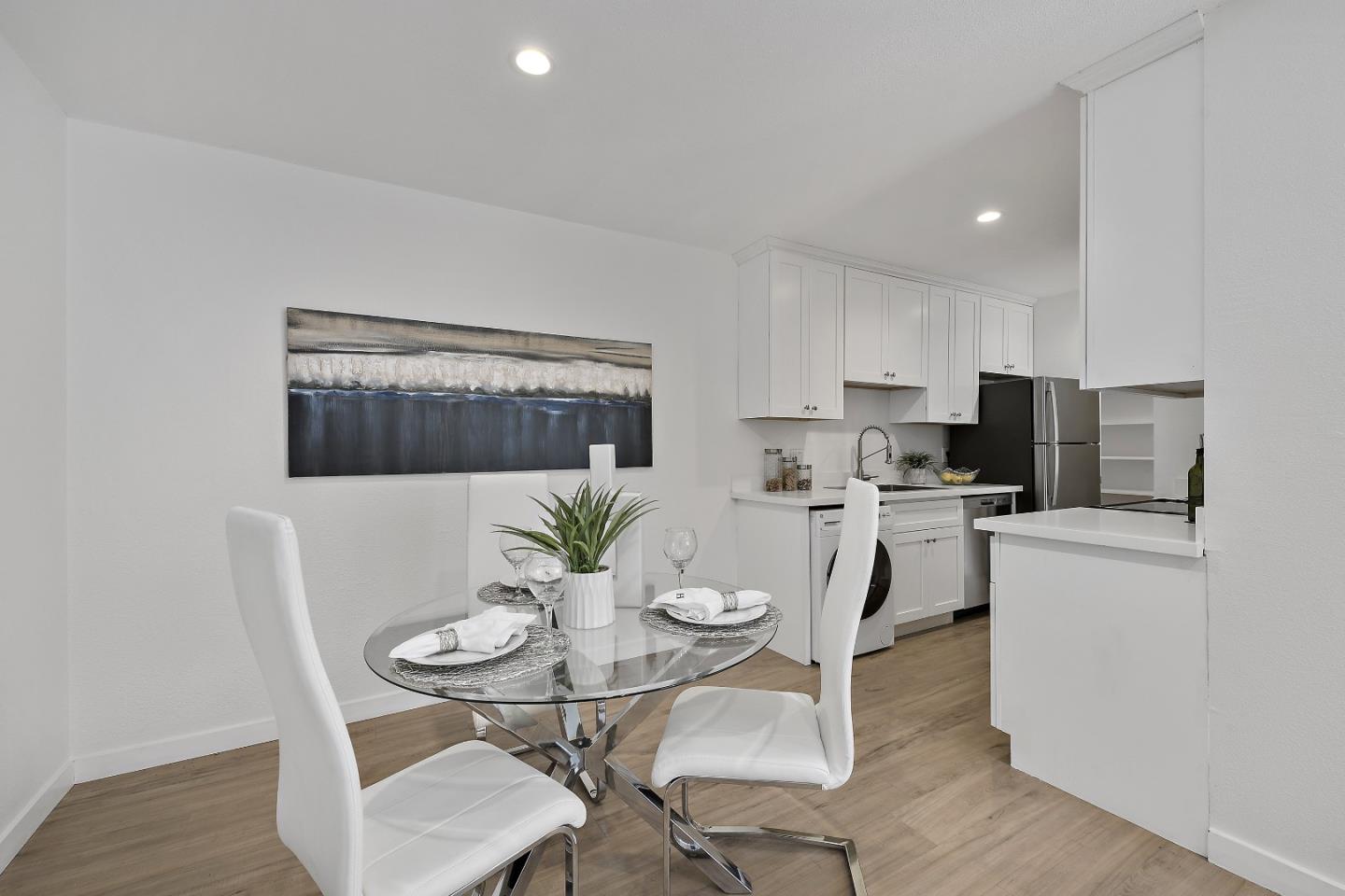 Detail Gallery Image 6 of 20 For 410 Auburn Way #19,  San Jose,  CA 95129 - 2 Beds | 1 Baths