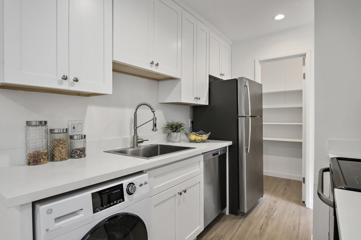 Detail Gallery Image 8 of 20 For 410 Auburn Way #19,  San Jose,  CA 95129 - 2 Beds | 1 Baths