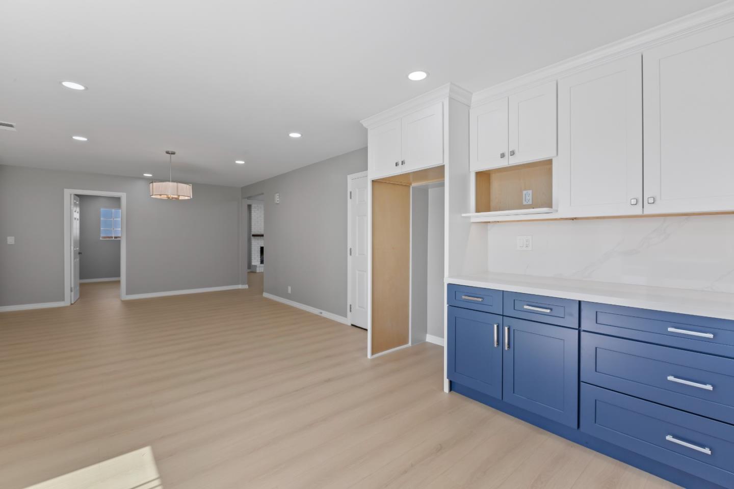 Detail Gallery Image 14 of 44 For 2749 Scottsdale Dr, San Jose,  CA 95148 - 4 Beds | 2 Baths