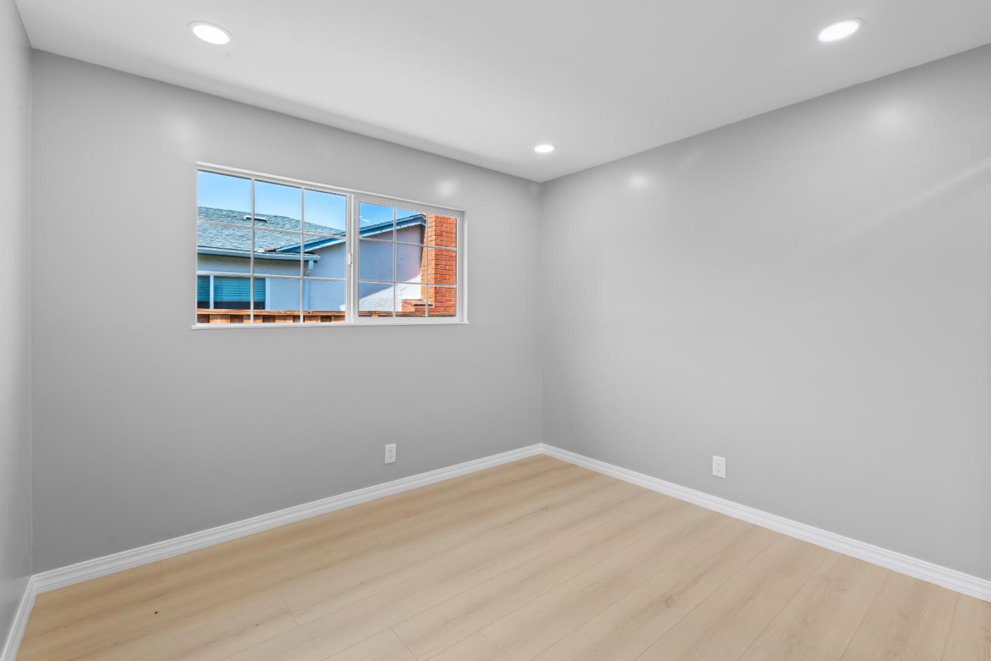 Detail Gallery Image 20 of 44 For 2749 Scottsdale Dr, San Jose,  CA 95148 - 4 Beds | 2 Baths