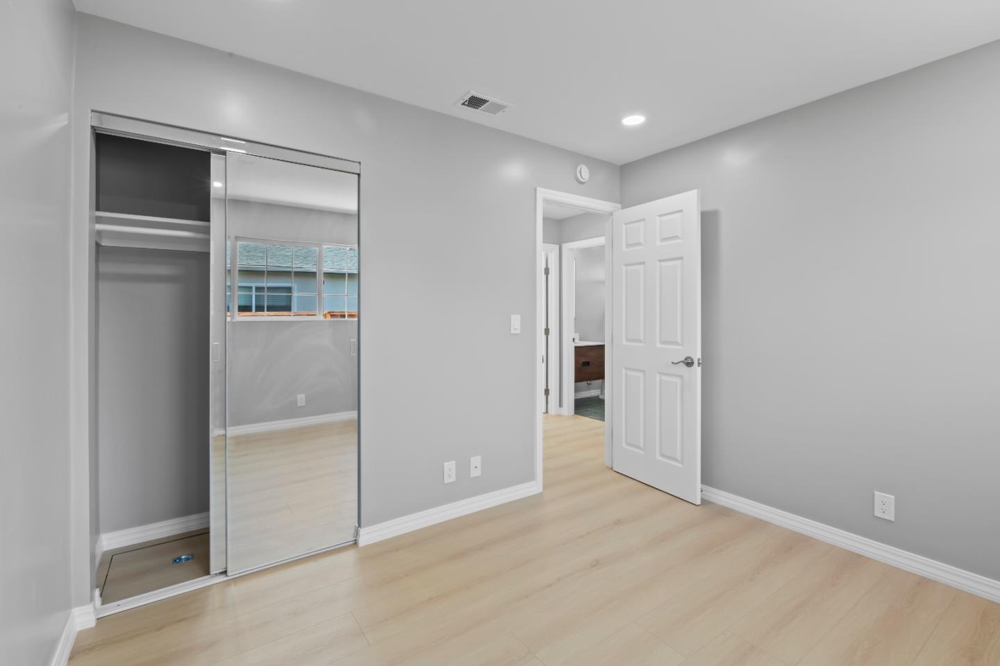 Detail Gallery Image 21 of 44 For 2749 Scottsdale Dr, San Jose,  CA 95148 - 4 Beds | 2 Baths
