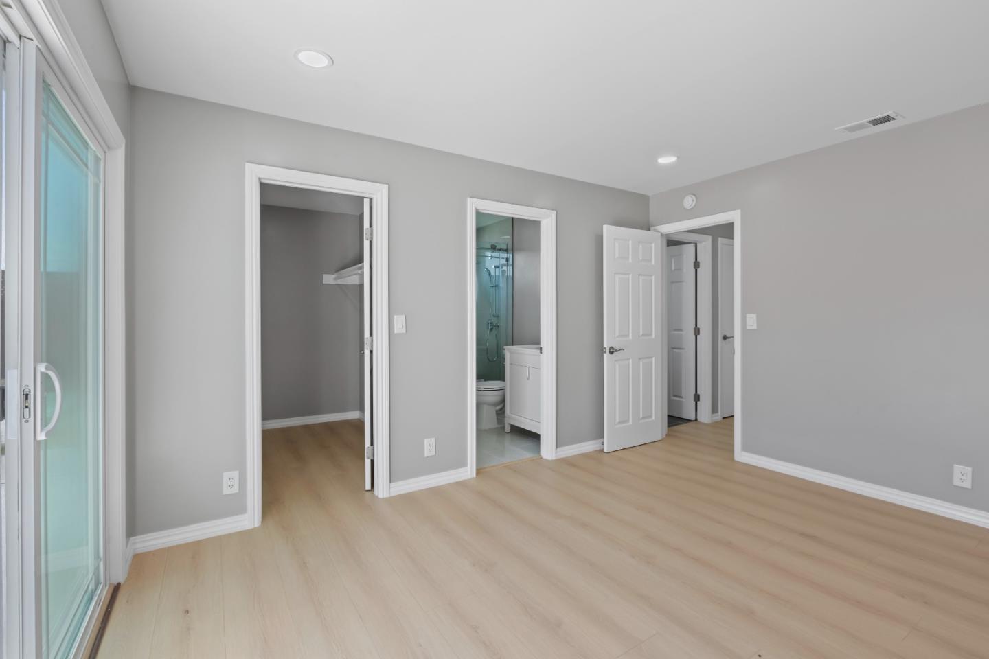 Detail Gallery Image 29 of 44 For 2749 Scottsdale Dr, San Jose,  CA 95148 - 4 Beds | 2 Baths