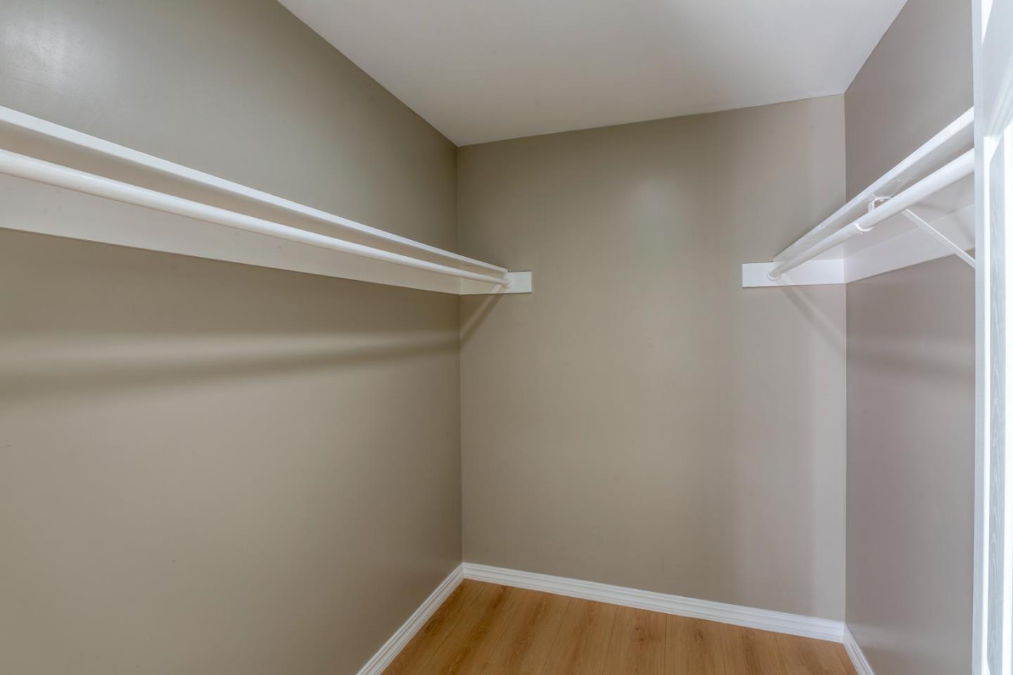 Detail Gallery Image 31 of 44 For 2749 Scottsdale Dr, San Jose,  CA 95148 - 4 Beds | 2 Baths