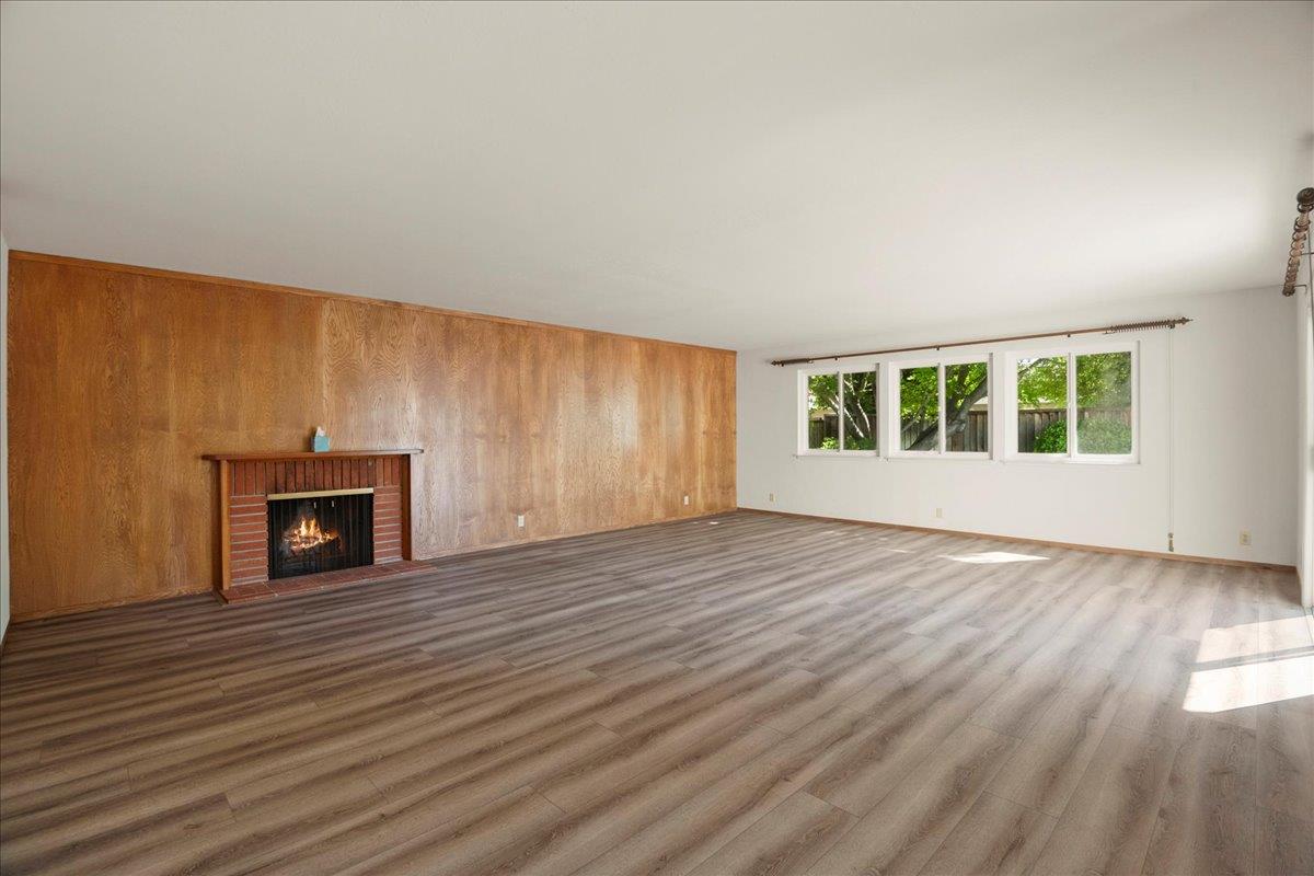 Detail Gallery Image 3 of 19 For 2330 Montezuma Dr, Campbell,  CA 95008 - 5 Beds | 2 Baths