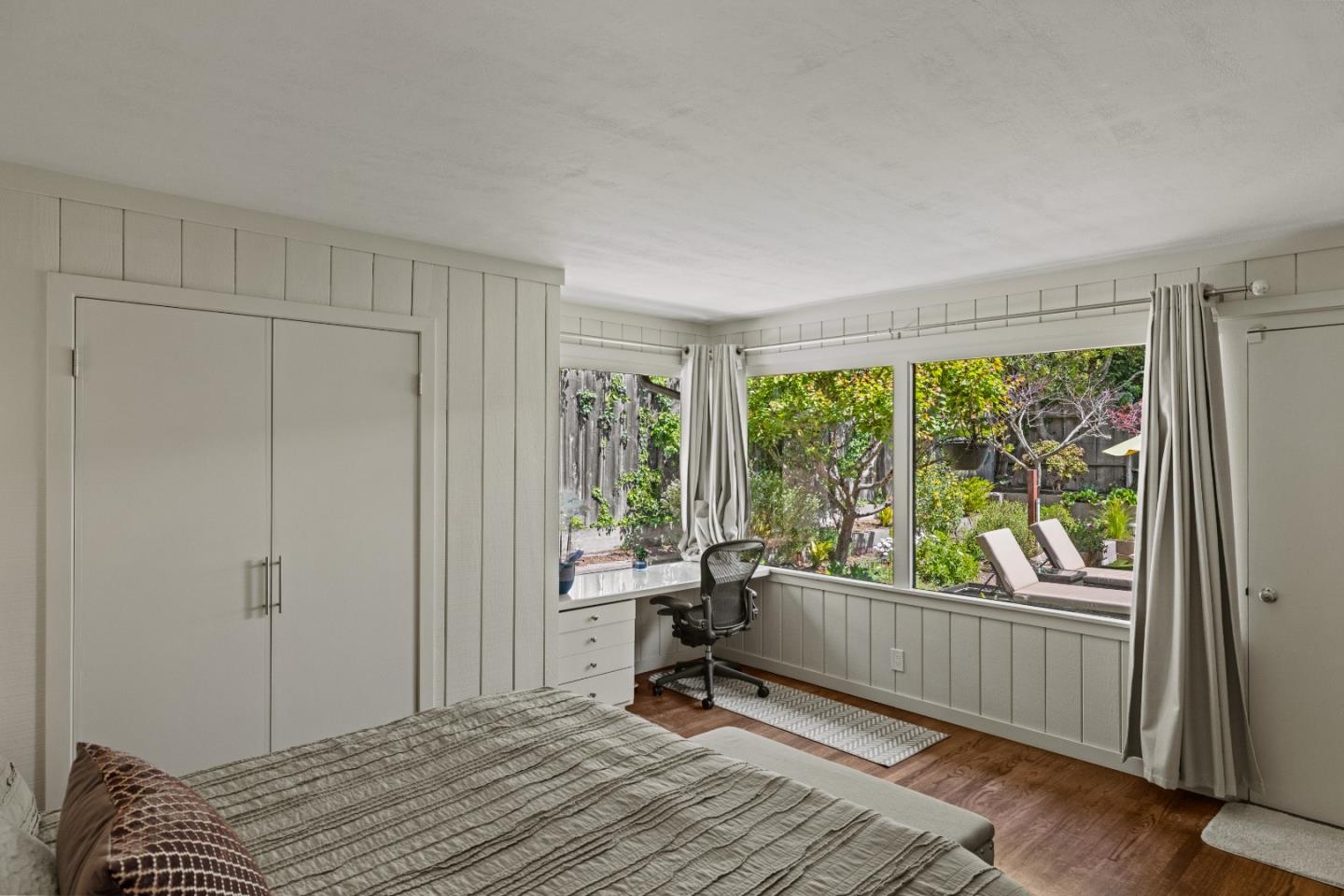 Detail Gallery Image 19 of 39 For 3483 Ocean Ave, Carmel,  CA 93923 - 2 Beds | 2 Baths