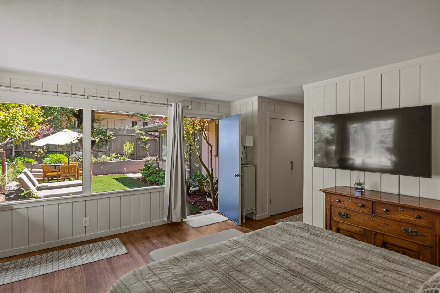 Detail Gallery Image 21 of 39 For 3483 Ocean Ave, Carmel,  CA 93923 - 2 Beds | 2 Baths