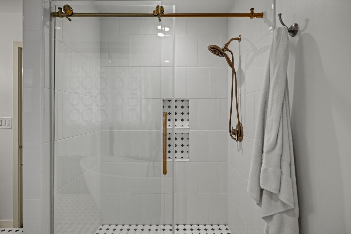 Detail Gallery Image 25 of 39 For 3483 Ocean Ave, Carmel,  CA 93923 - 2 Beds | 2 Baths
