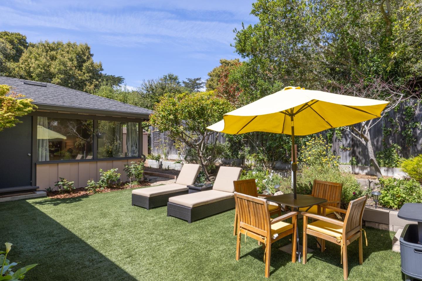 Detail Gallery Image 32 of 39 For 3483 Ocean Ave, Carmel,  CA 93923 - 2 Beds | 2 Baths