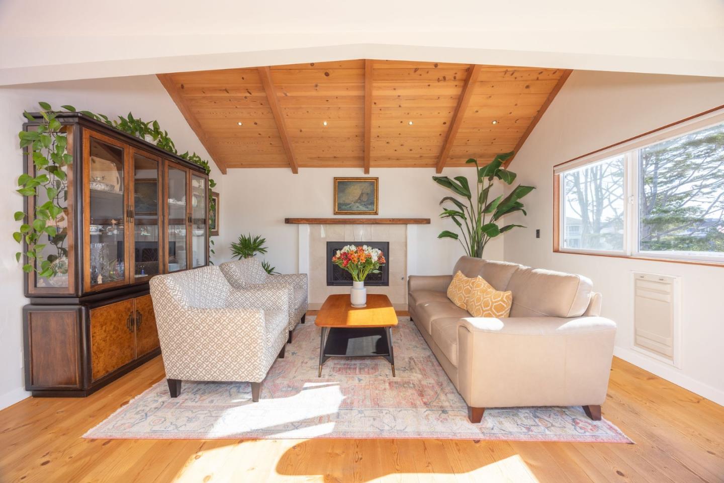 Detail Gallery Image 19 of 64 For 628 Alsace Loraine Ave, Half Moon Bay,  CA 94019 - 4 Beds | 3 Baths