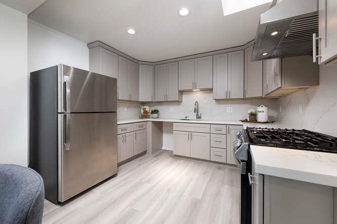 Detail Gallery Image 14 of 42 For 1870 Egbert Ave, San Francisco,  CA 94124 - 3 Beds | 2 Baths