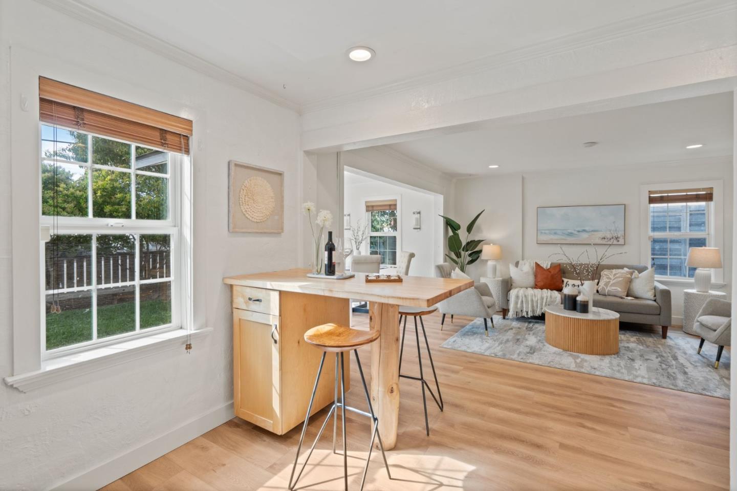 Detail Gallery Image 15 of 66 For 1570 Thompson Ave, Santa Cruz,  CA 95062 - 3 Beds | 2 Baths